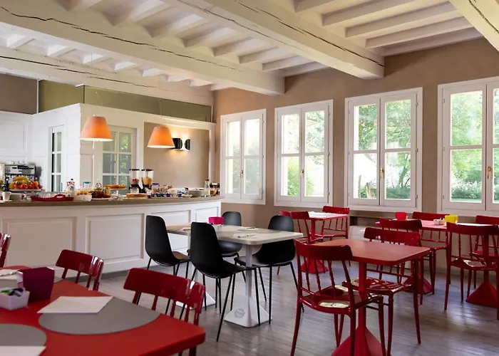 Nabila ريجّولو