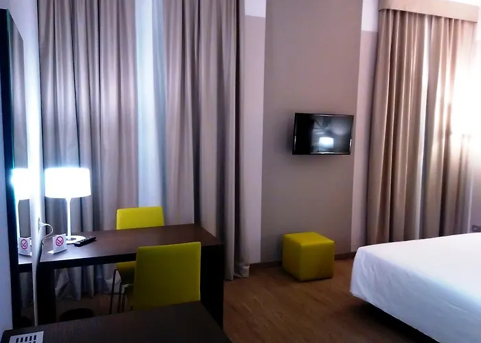 Nabila ريجّولو