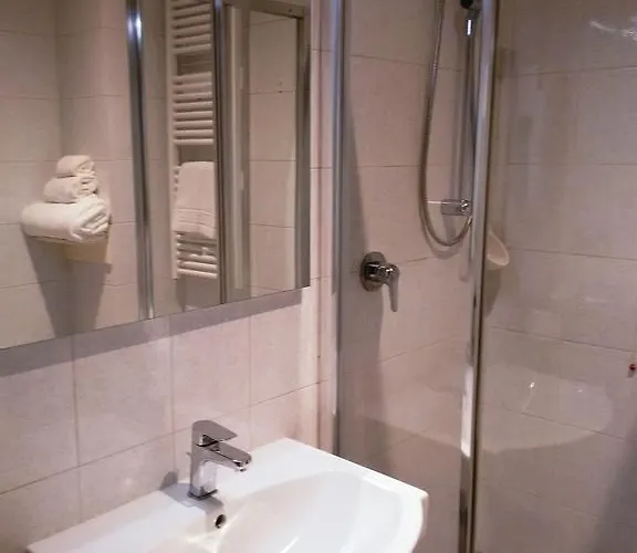 Nabila Реджиолло