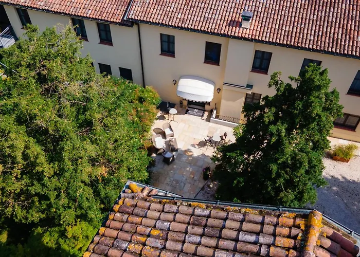 Nabila Отель 3*